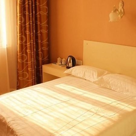 Luoyang Love Me Fashion Hotel מראה חיצוני תמונה
