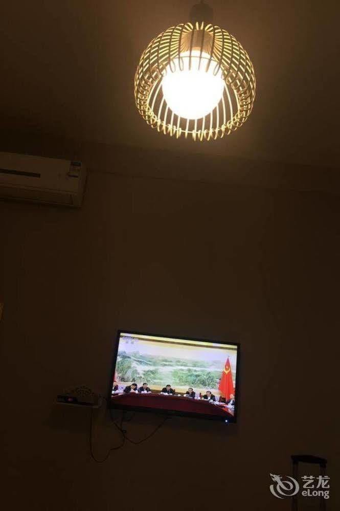 Luoyang Love Me Fashion Hotel מראה חיצוני תמונה