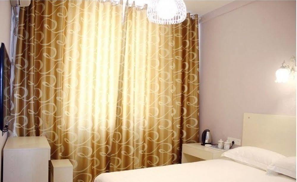 Luoyang Love Me Fashion Hotel מראה חיצוני תמונה